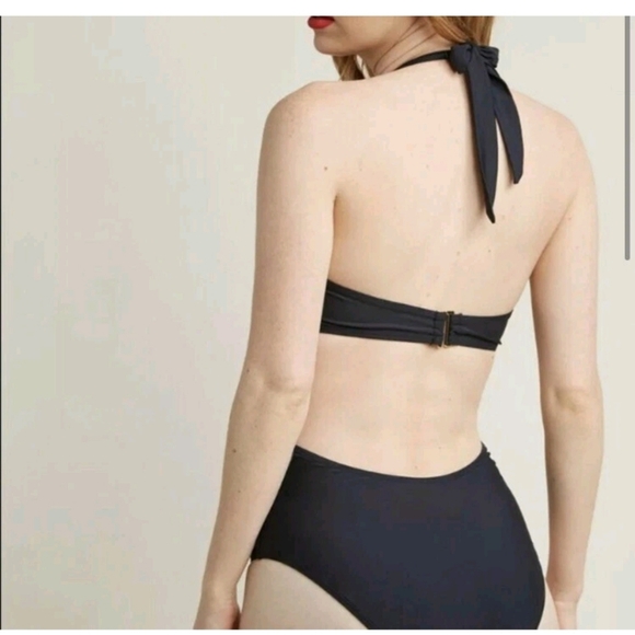 ModCloth Monokini Bikini Twisted Cut Edgy on the Eyes Swimsuit Black XS S Small - Picture 2 of 3